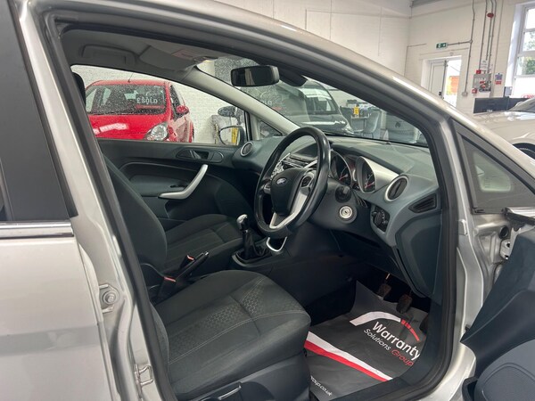 Used Ford Fiesta 2011 for sale - 76318209: Photo 9