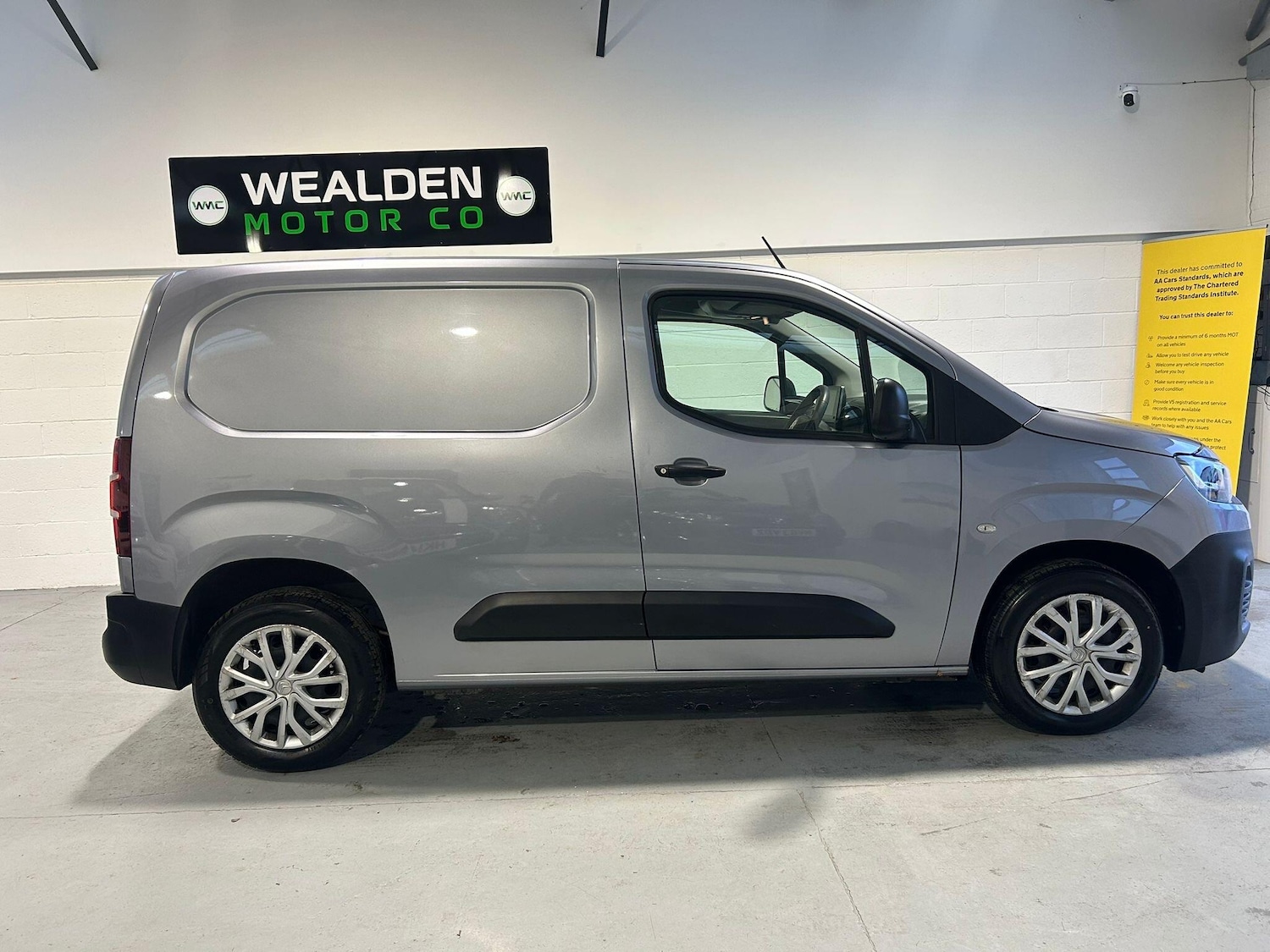Used Citroen Berlingo 2020 for sale - 76996936: Photo 2
