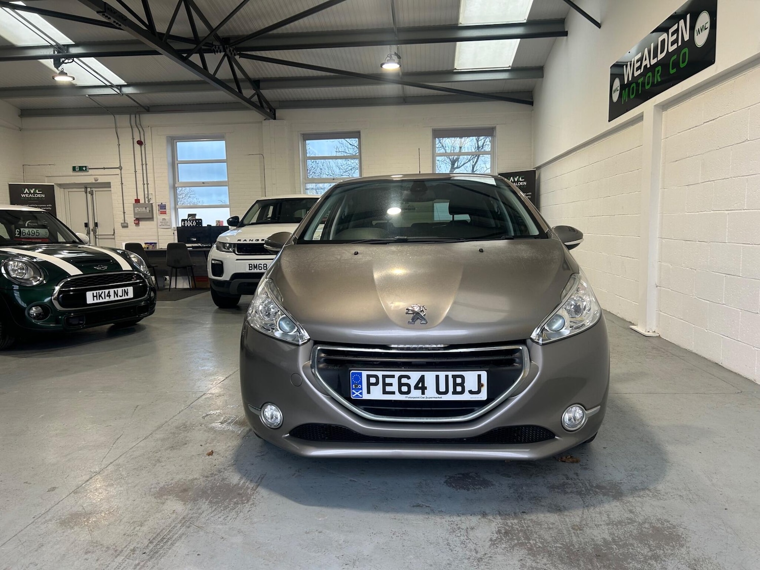 Used Peugeot 208 2014 for sale - 76850378: Photo 2