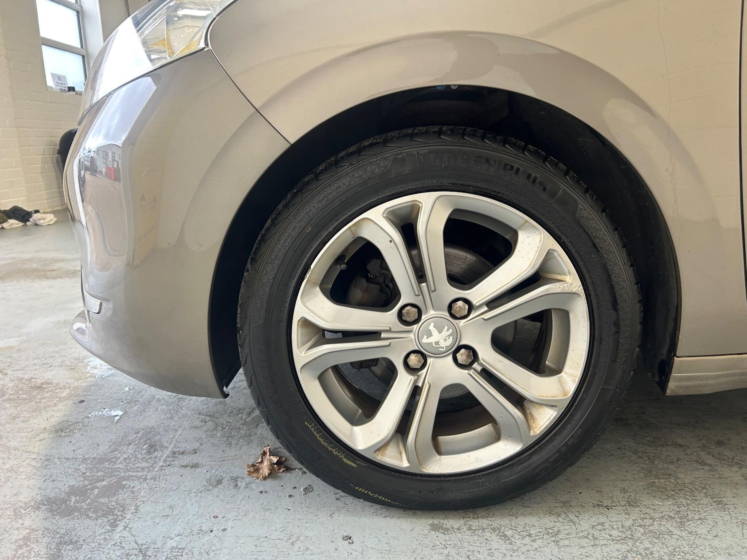 Used Peugeot 208 2014 for sale - 76850378: Photo 29