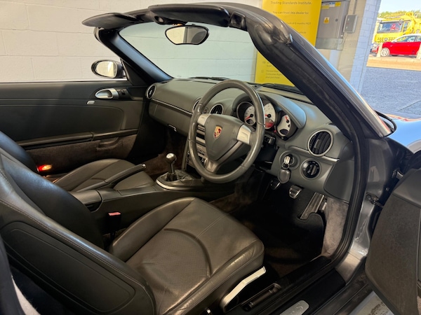 Used Porsche Boxster 2015 for sale - 76166890: Photo 11