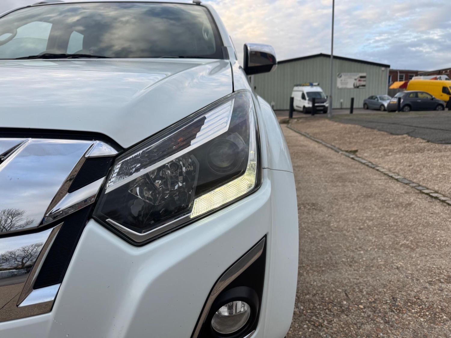 Used Isuzu D-Max 2019 for sale - 76988555: Photo 34