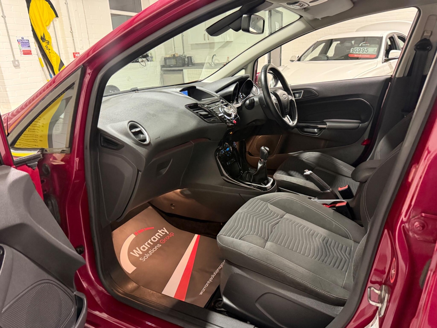 Used Ford Fiesta 2014 for sale - 76658205: Photo 24