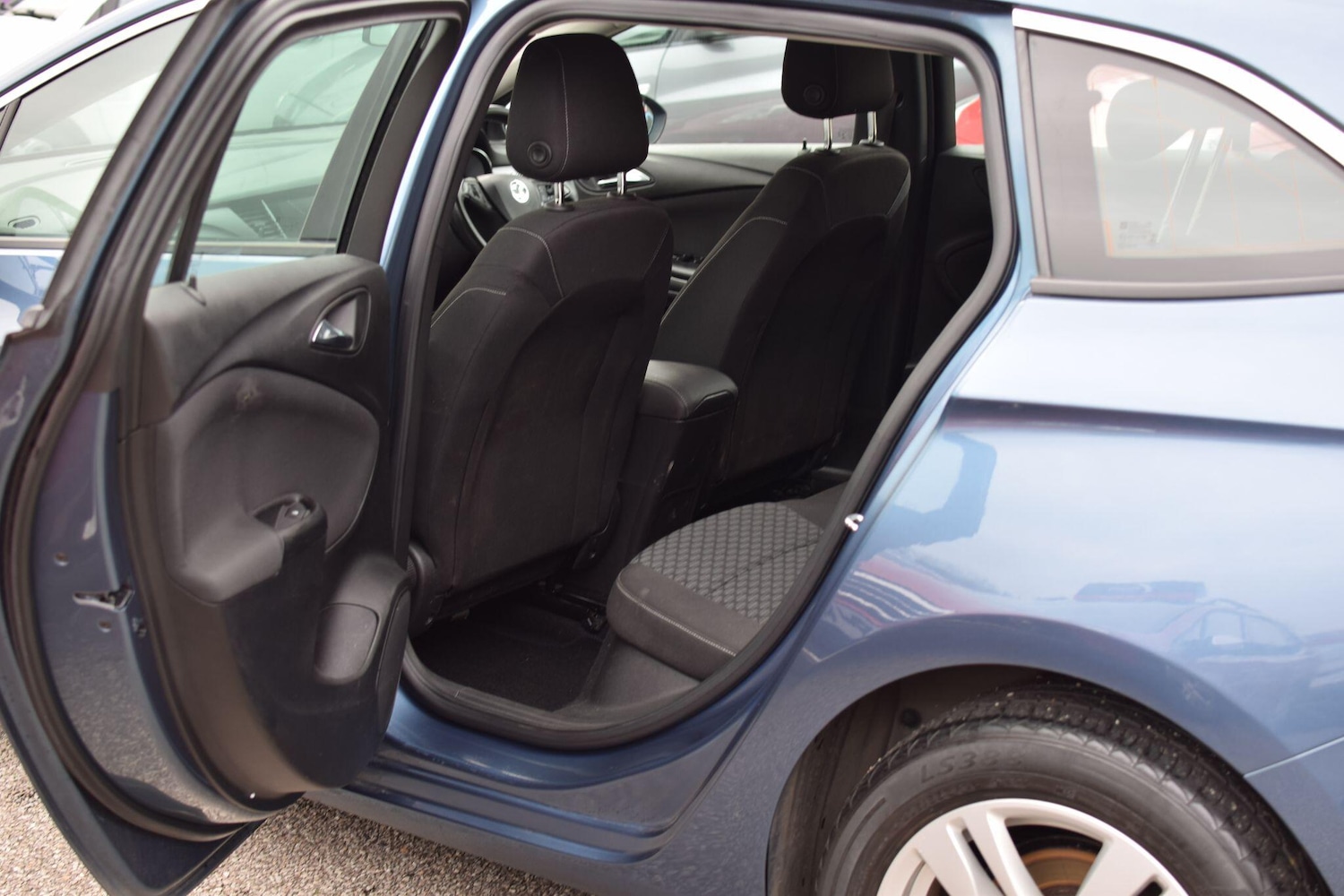 Used Vauxhall Astra 2017 for sale - 76899234: Photo 15