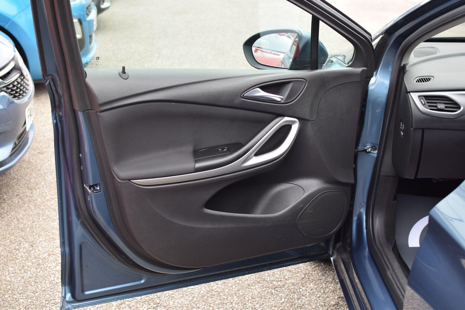 Used Vauxhall Astra 2017 for sale - 76899234: Photo 29