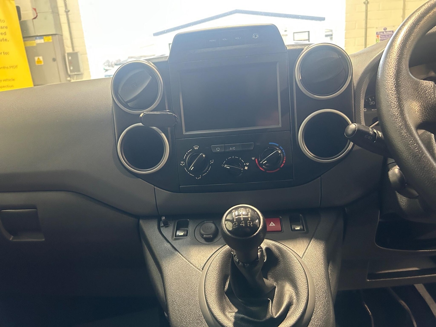 Used Peugeot Partner 2018 for sale - 76728974: Photo 18