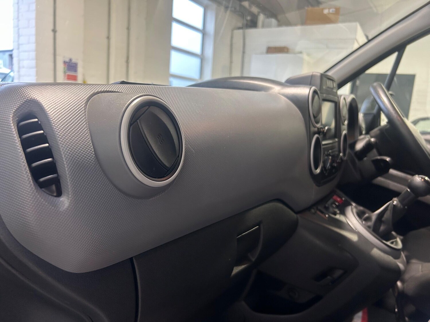 Used Peugeot Partner 2018 for sale - 76728974: Photo 20