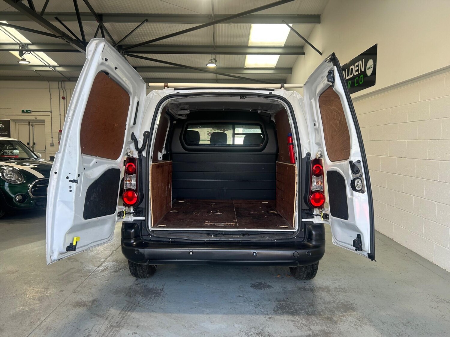 Used Peugeot Partner 2018 for sale - 76728974: Photo 28