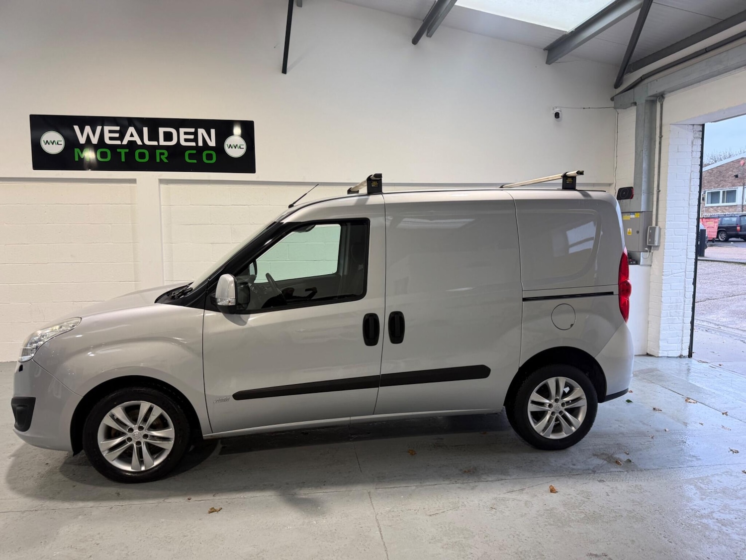 Used Vauxhall Combo 2016 for sale - 76759372: Photo 5