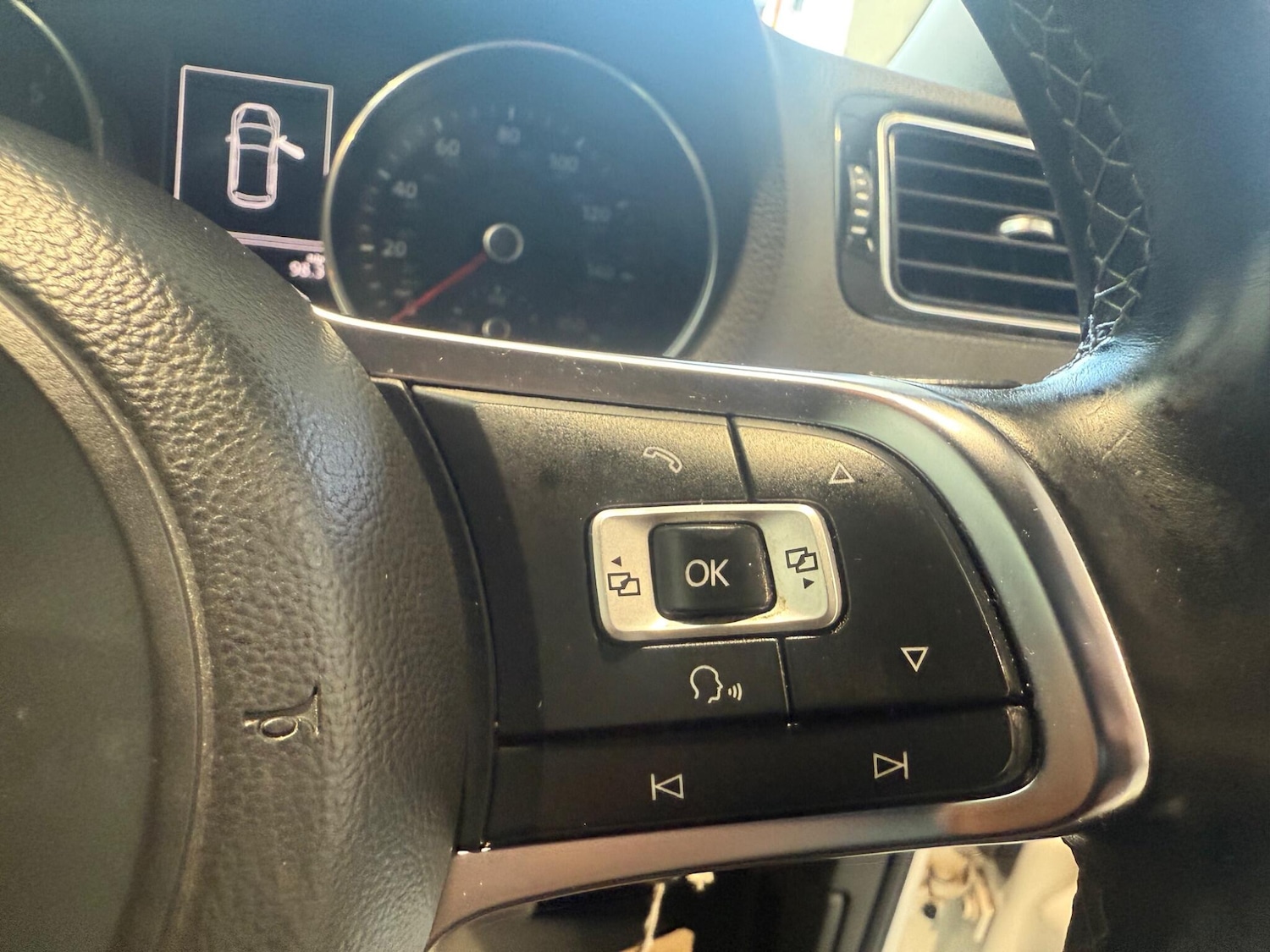 Used Volkswagen Polo 2016 for sale - 76158451: Photo 15