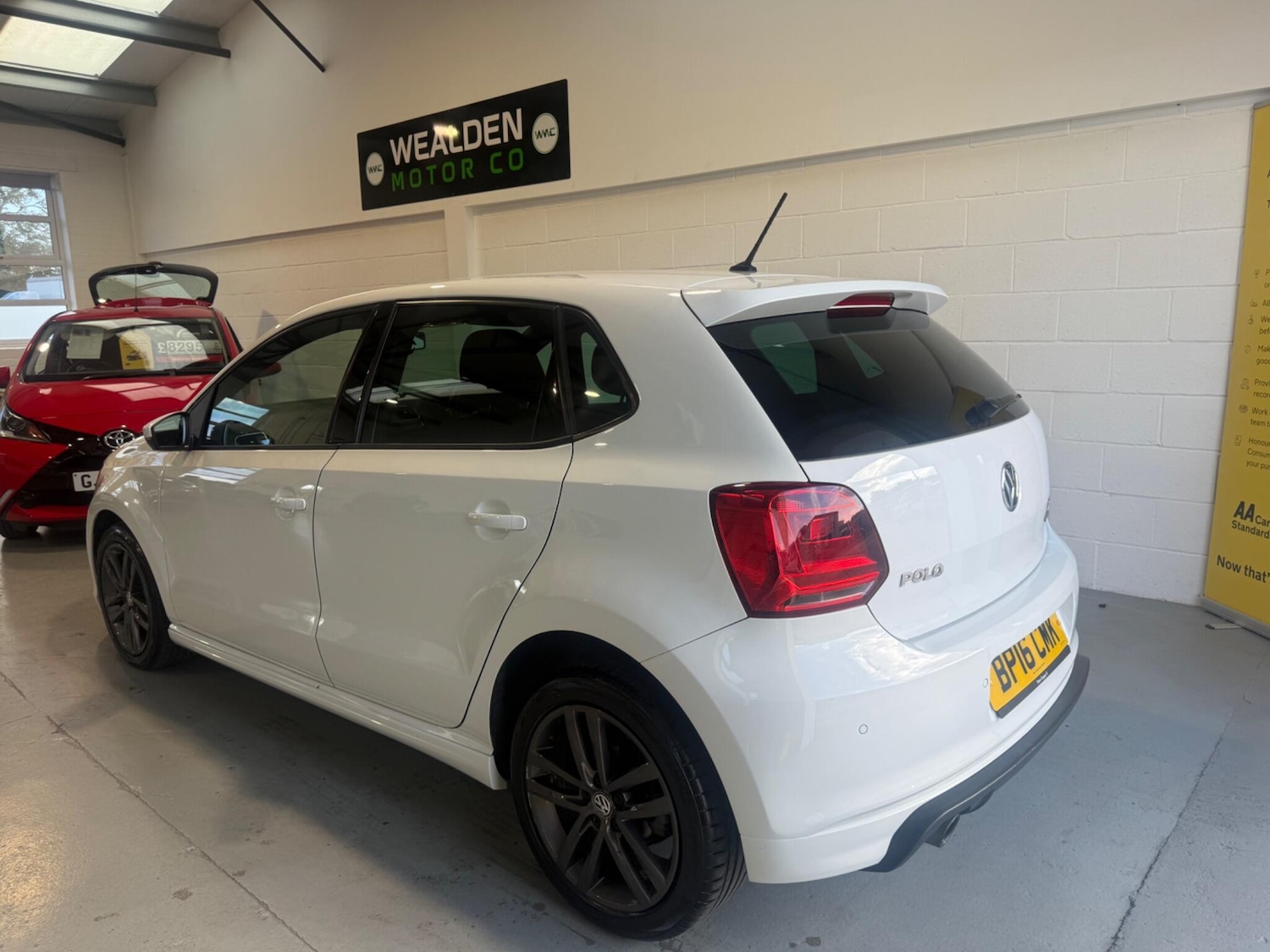 Used Volkswagen Polo 2016 for sale - 76158451: Photo 4