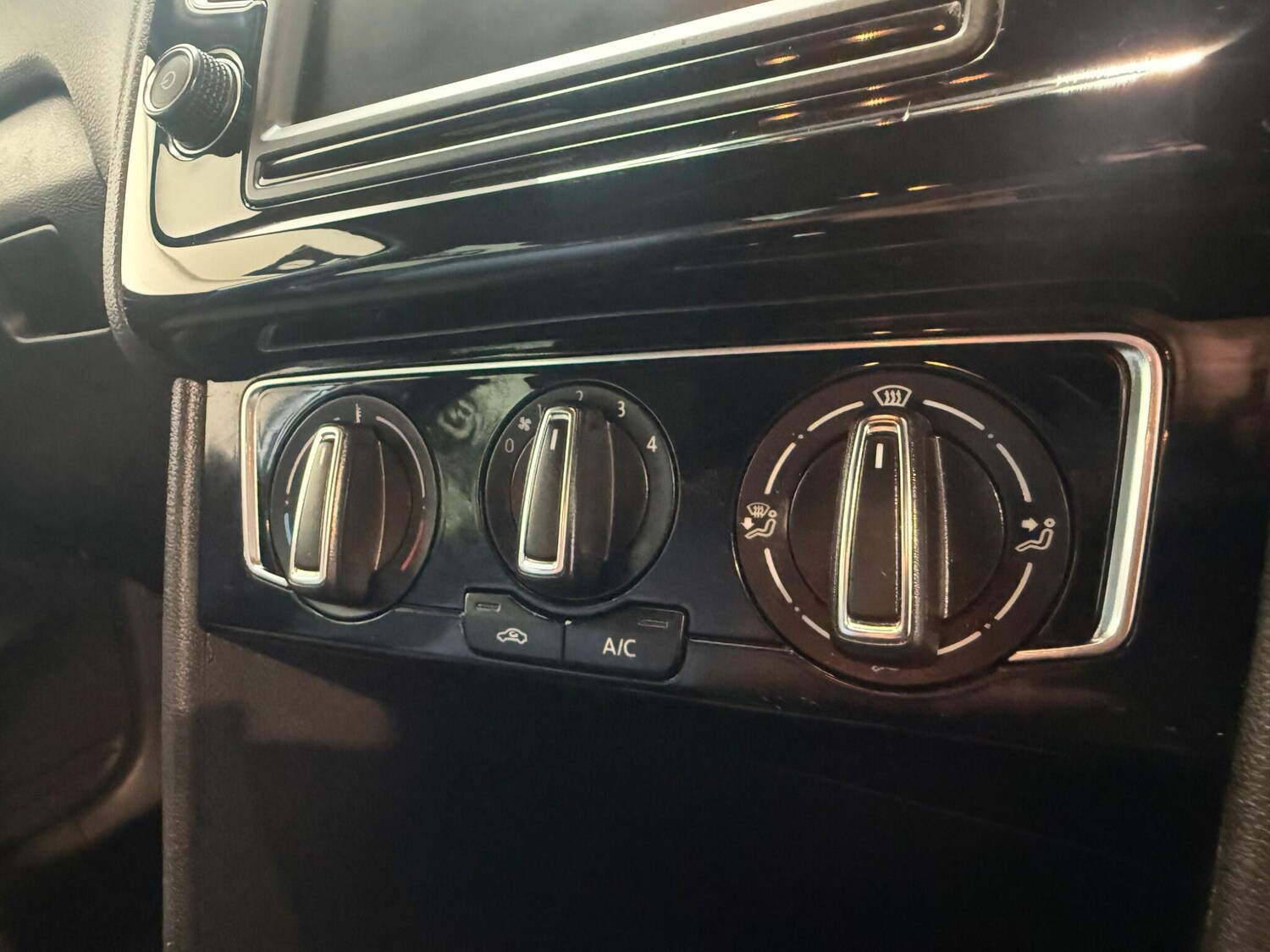 Used Volkswagen Polo 2016 for sale - 76158451: Photo 43