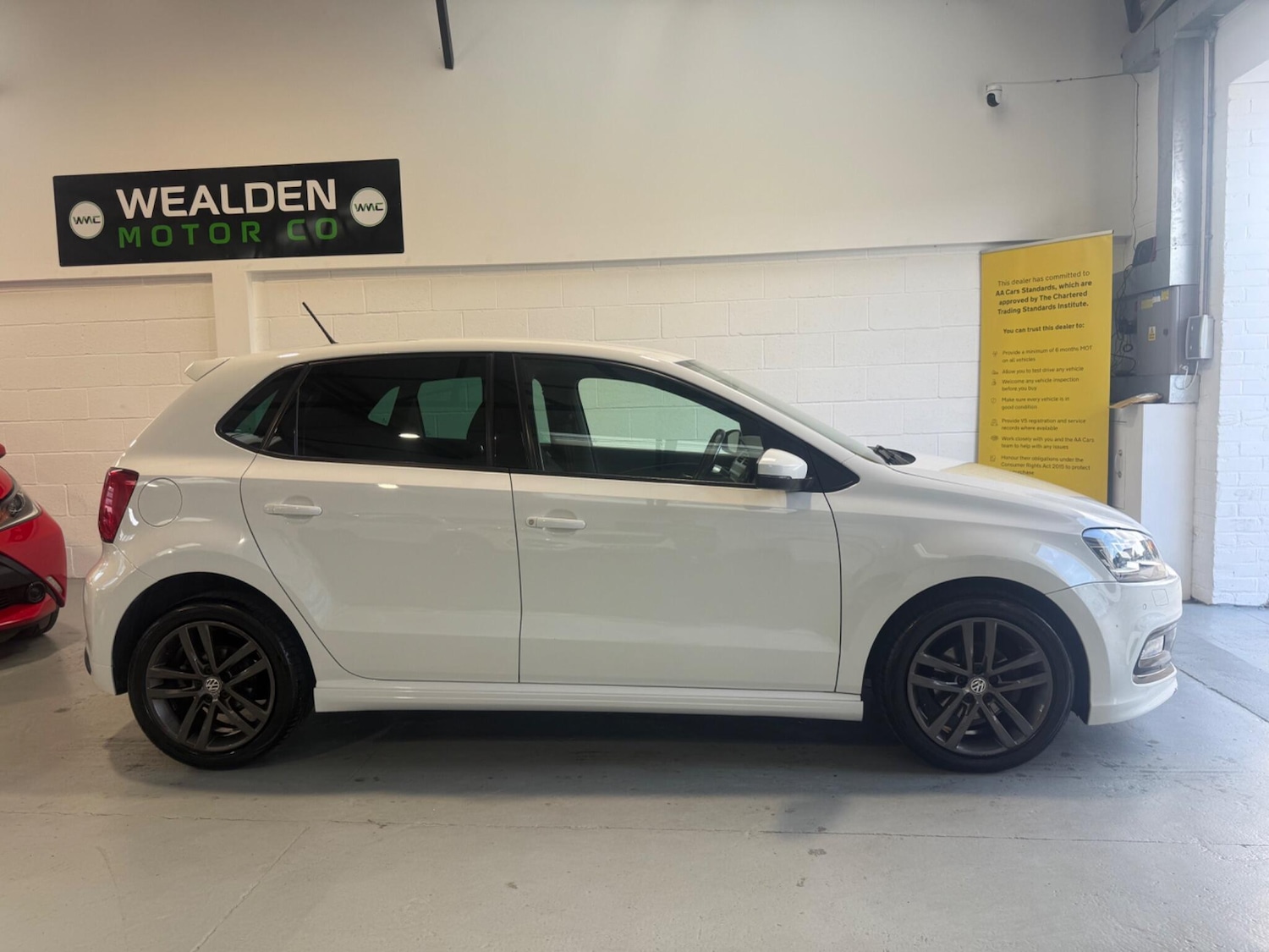 Used Volkswagen Polo 2016 for sale - 76158451: Photo 6