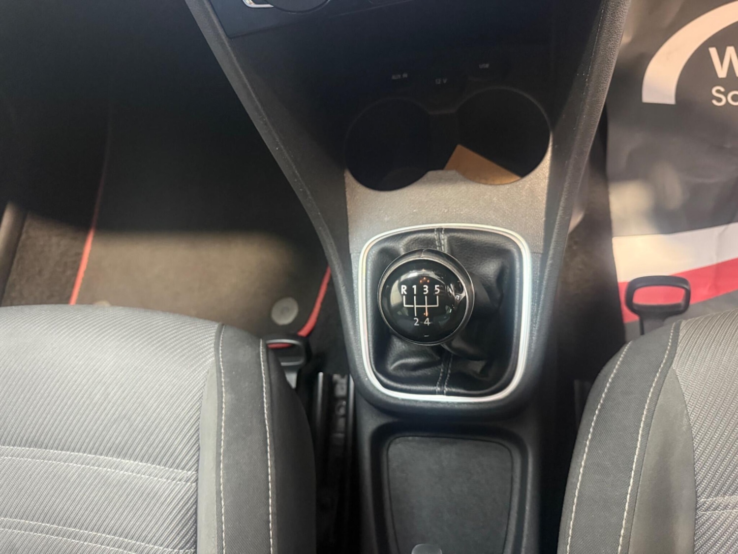 Used Volkswagen Polo 2016 for sale - 76158451: Photo 9