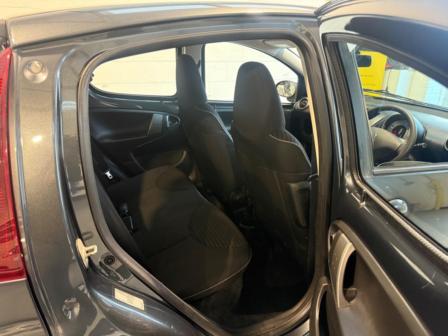 Used Peugeot 107 2012 for sale - 76742985: Photo 26