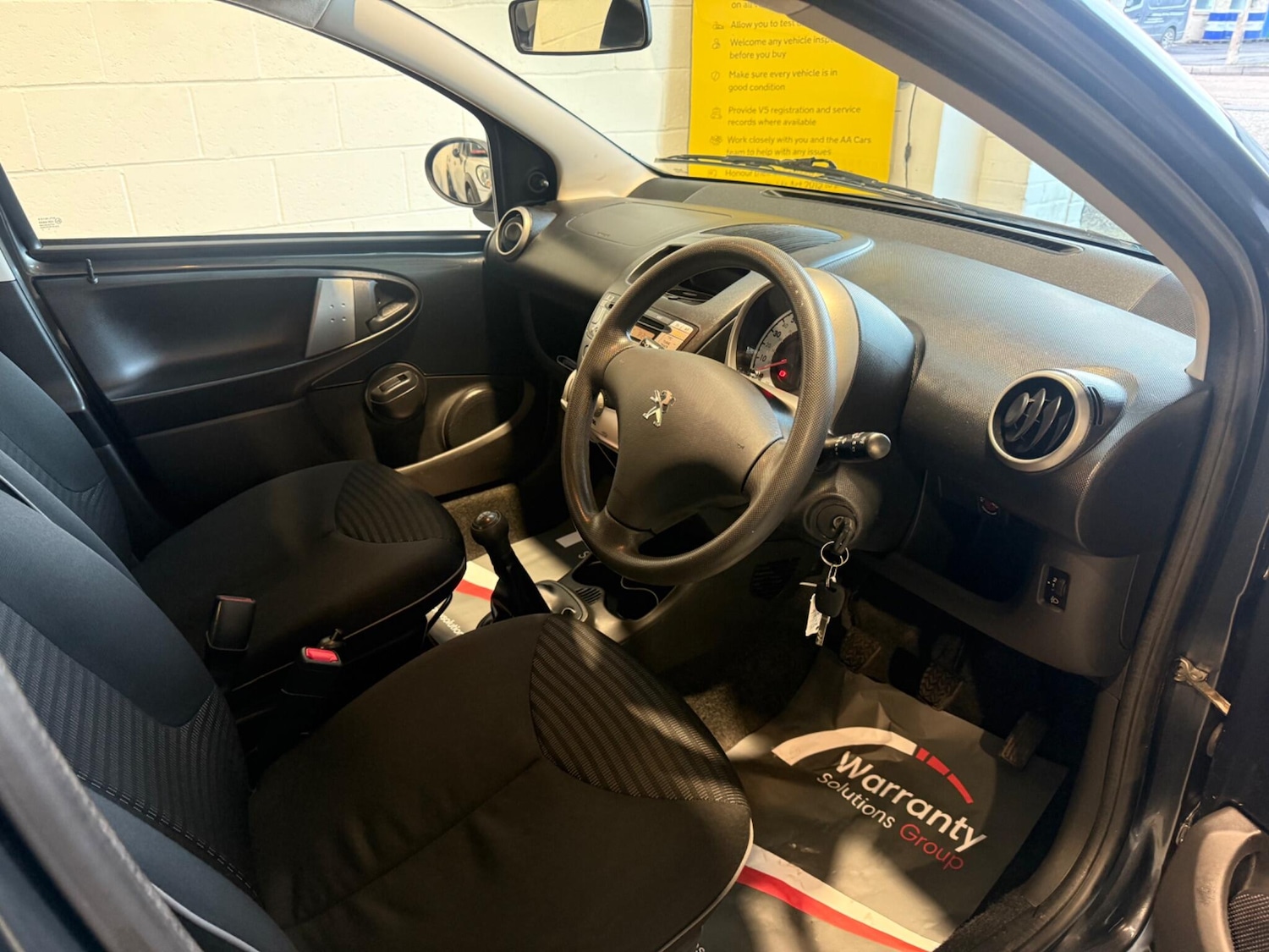 Used Peugeot 107 2012 for sale - 76742985: Photo 4