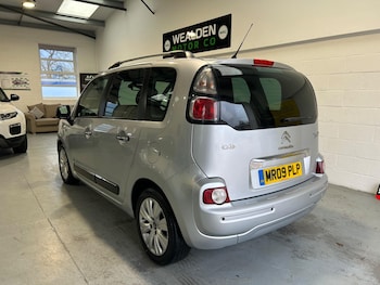 Used Citroen C3 Picasso 2013 for sale - 76994135: Photo