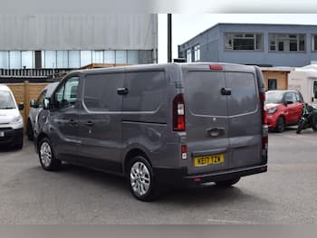 Used Renault Trafic 2017 for sale - 79725922: Photo