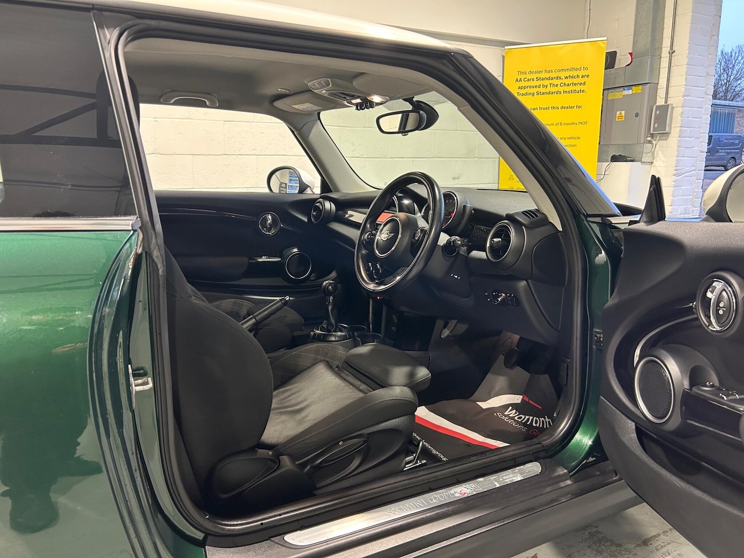 Used MINI Hatch 2014 for sale - 76849961: Photo 12