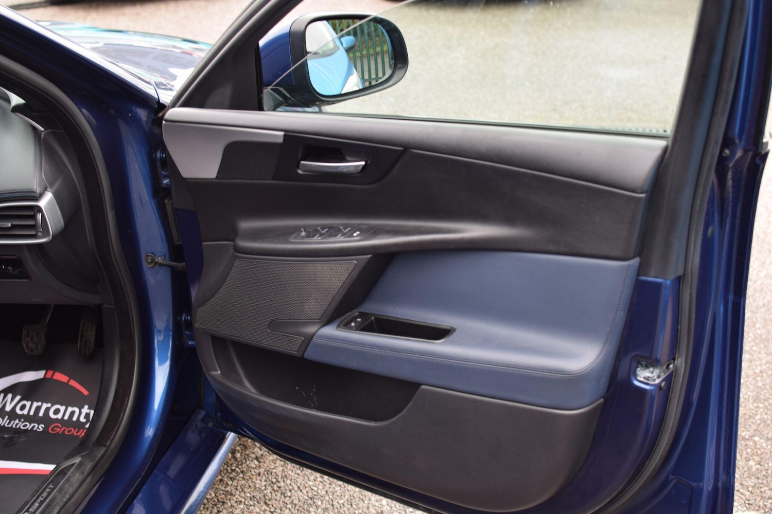 Used Jaguar XE 2016 for sale - 77396580: Photo 16