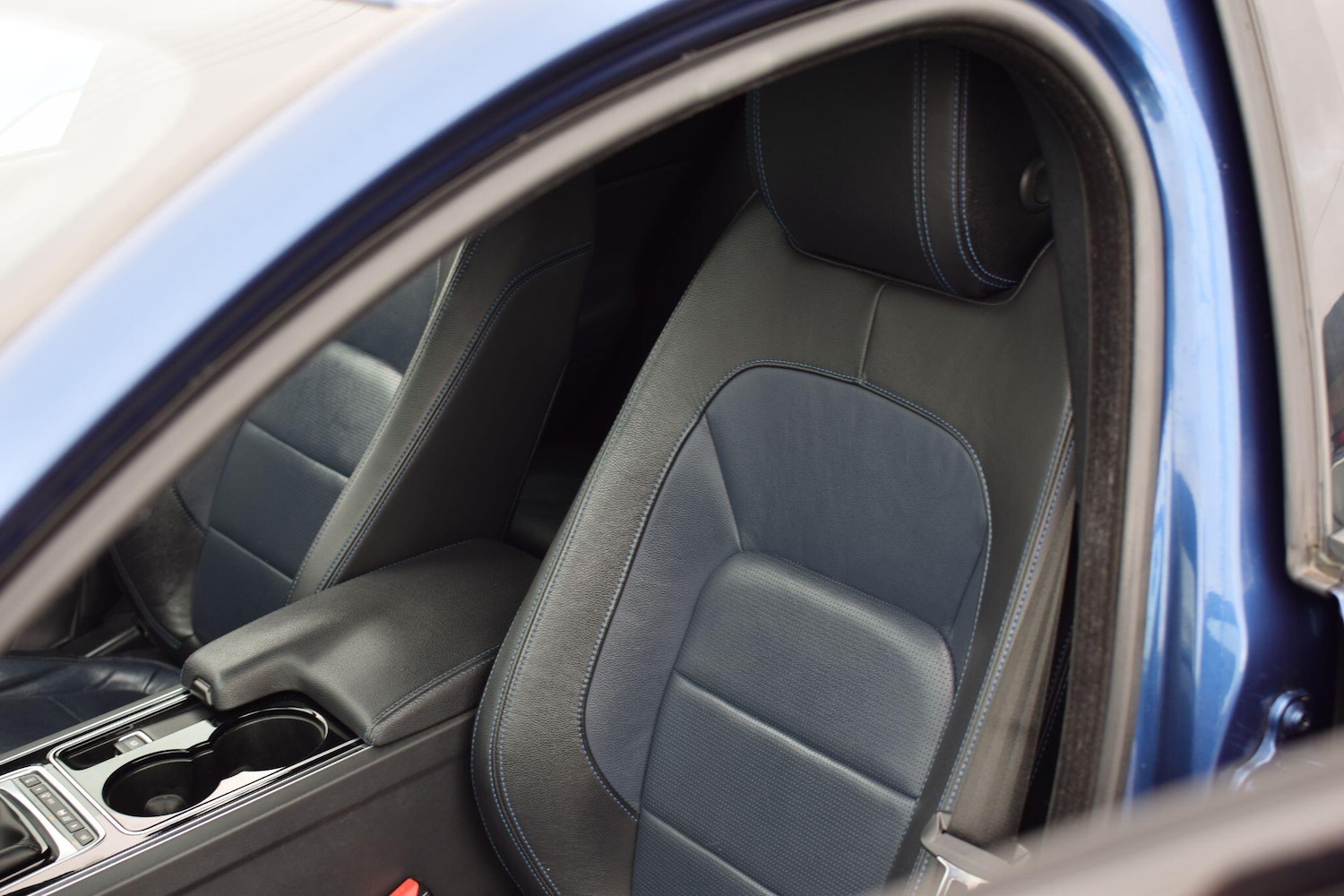 Used Jaguar XE 2016 for sale - 77396580: Photo 35