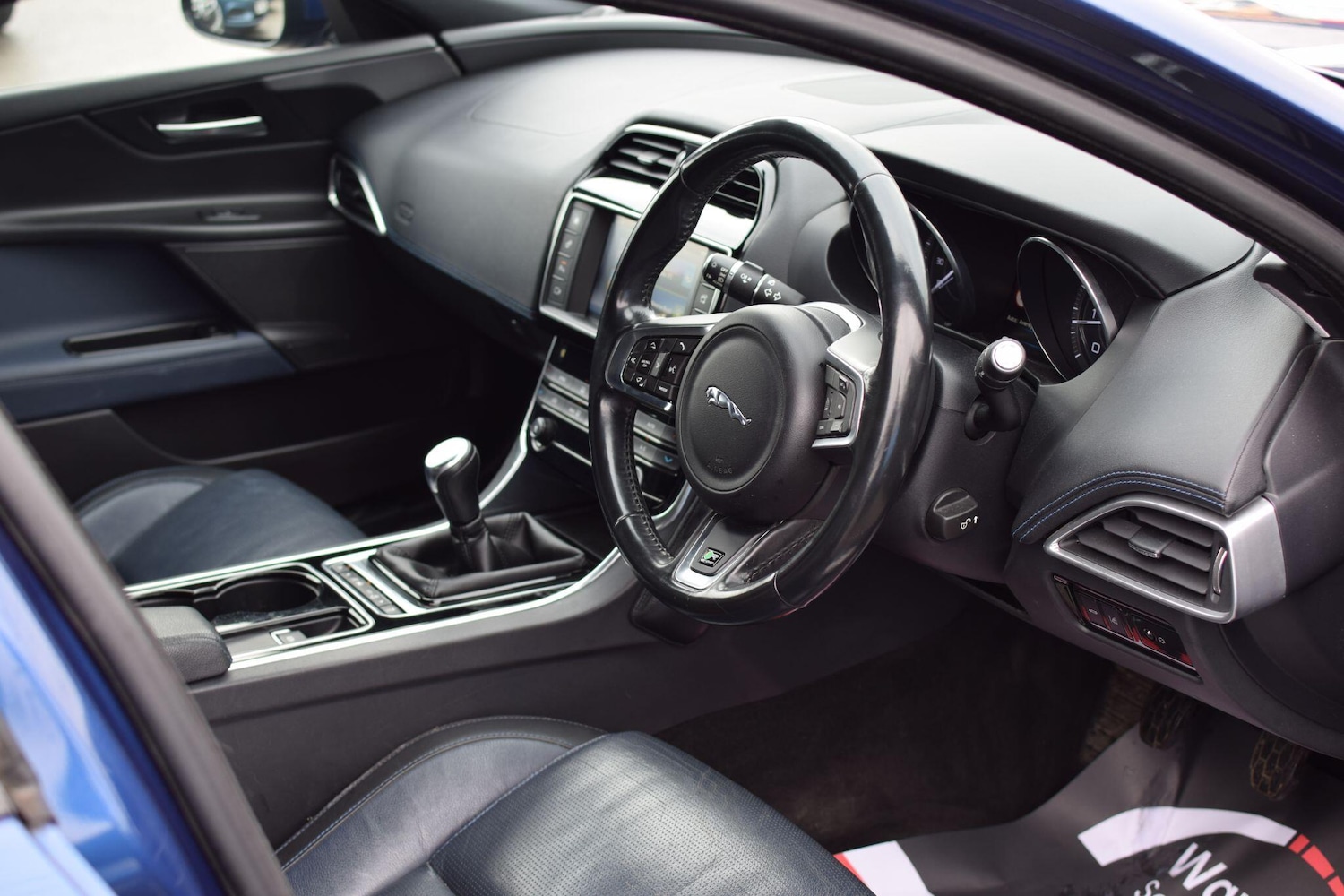 Used Jaguar XE 2016 for sale - 77396580: Photo 9