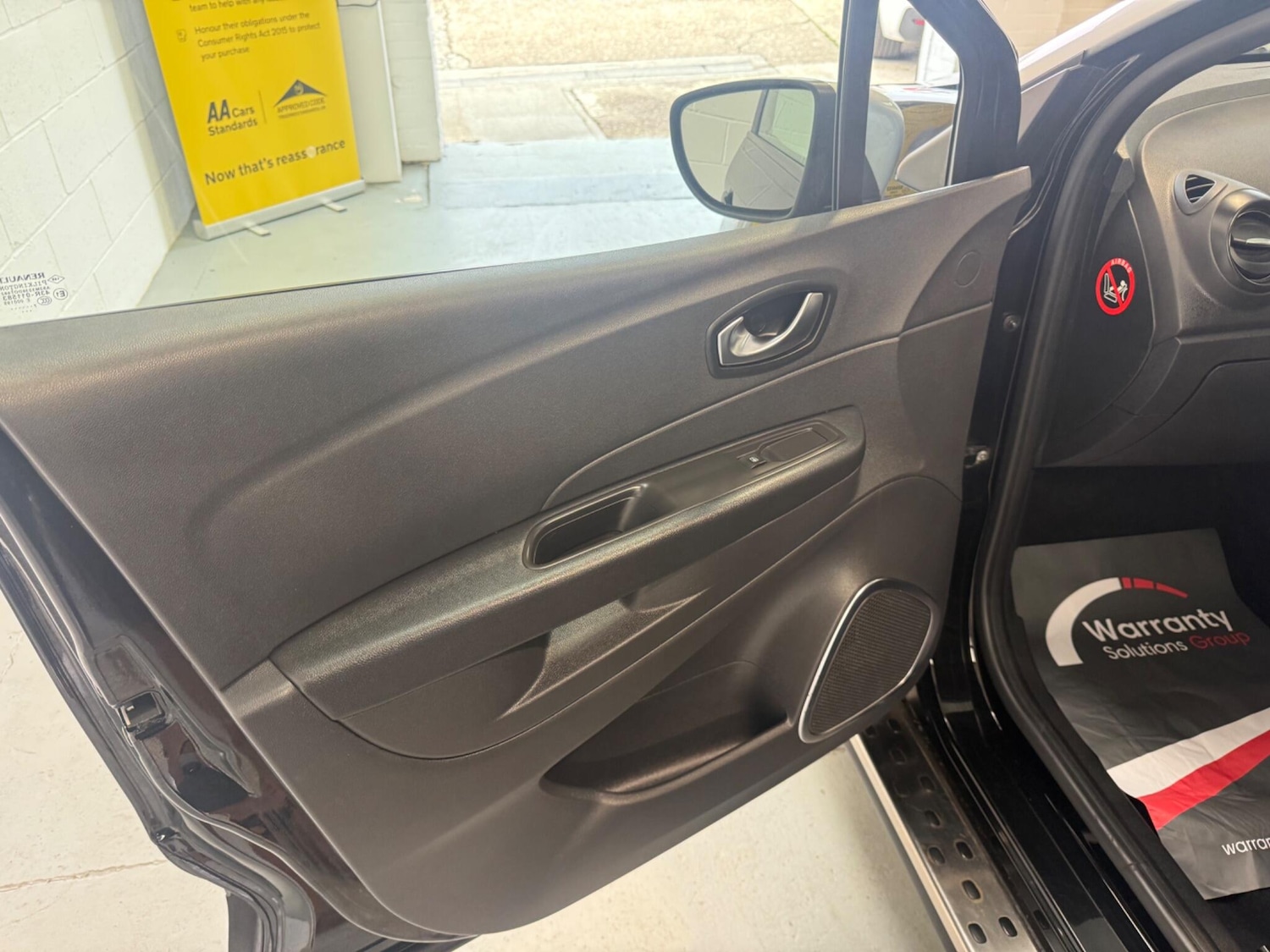 Used Renault Captur 2017 for sale - 76585327: Photo 23