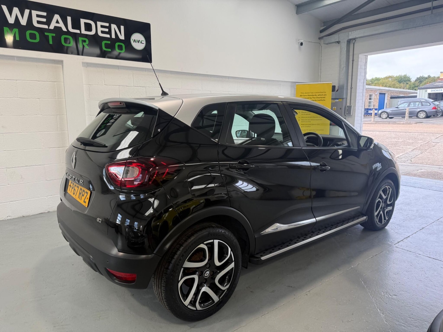 Used Renault Captur 2017 for sale - 76585327: Photo 5