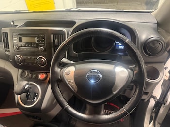 Used Nissan e-NV200 2017 for sale - 77021100: Photo