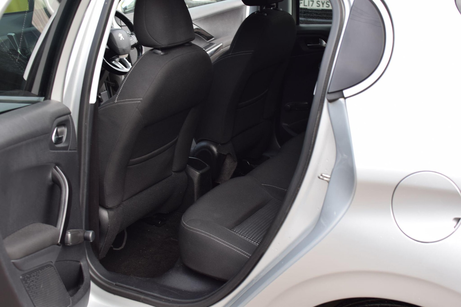 Used Peugeot 208 2016 for sale - 77683579: Photo 13