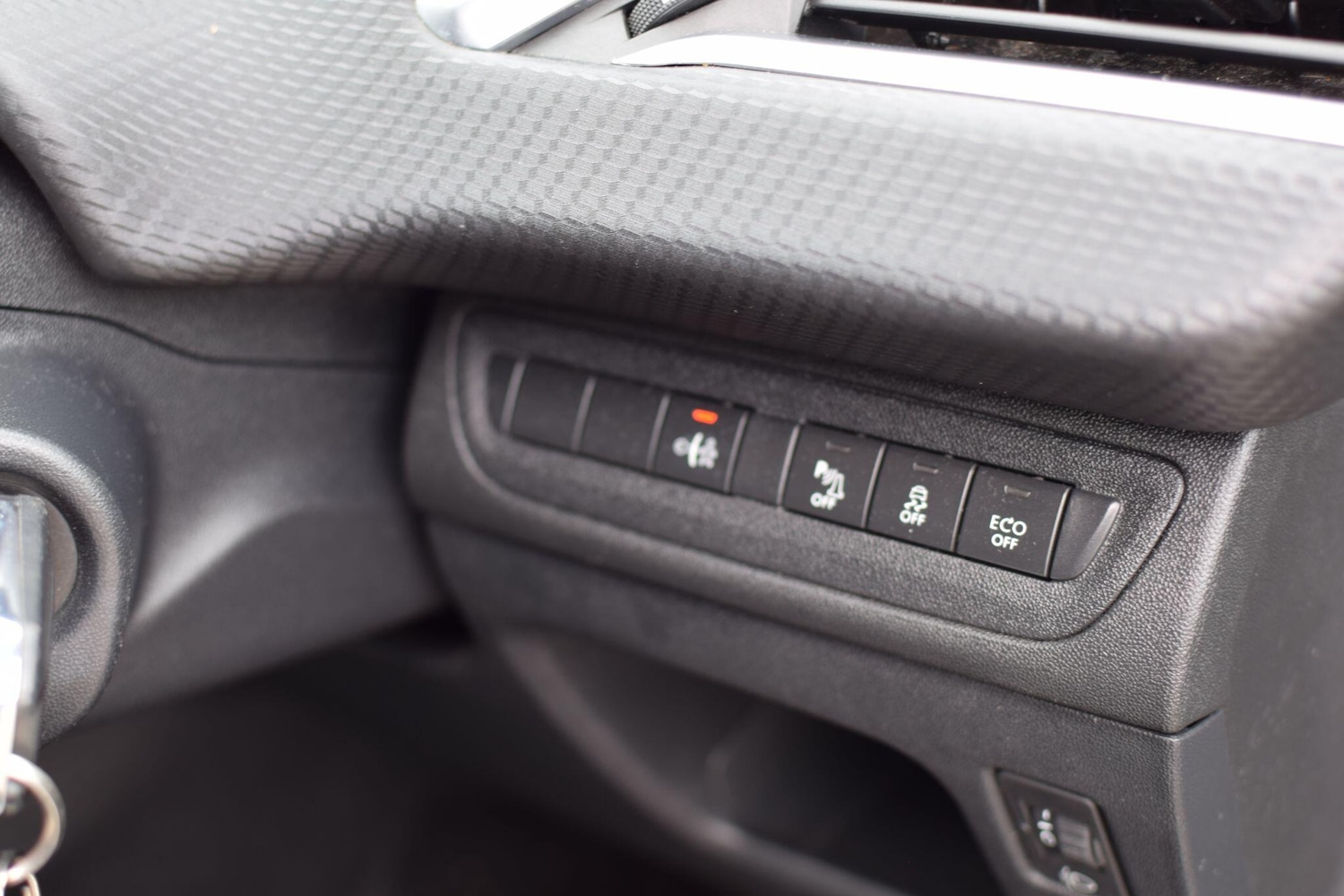 Used Peugeot 208 2016 for sale - 77683579: Photo 16