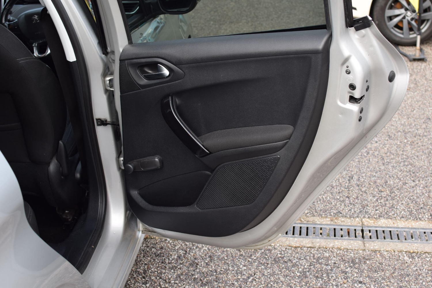 Used Peugeot 208 2016 for sale - 77683579: Photo 19