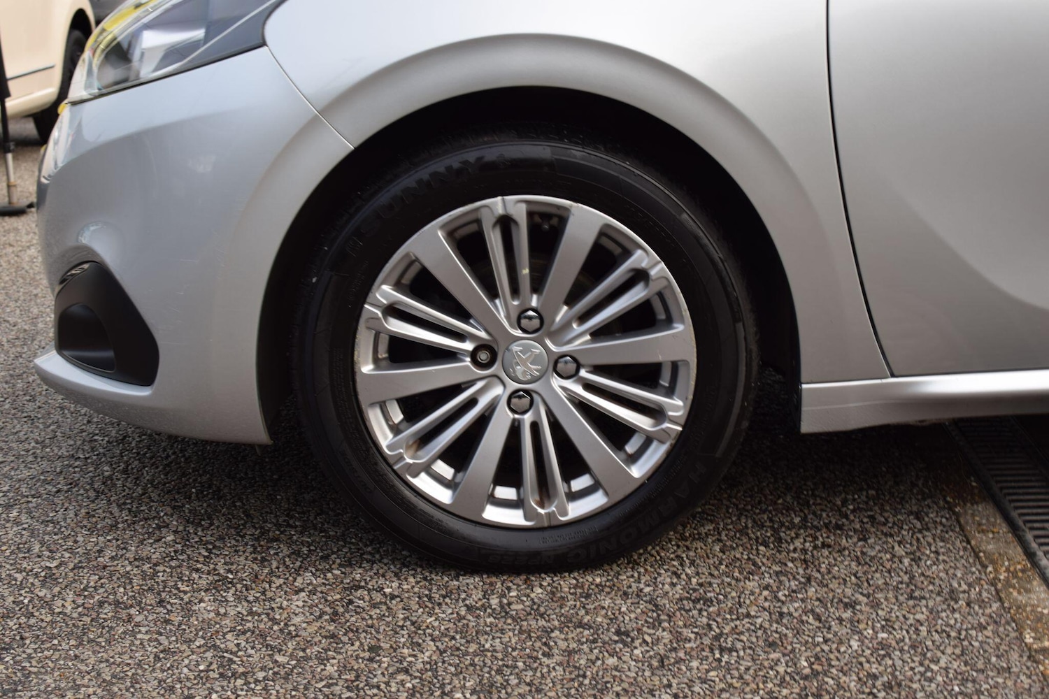 Used Peugeot 208 2016 for sale - 77683579: Photo 25