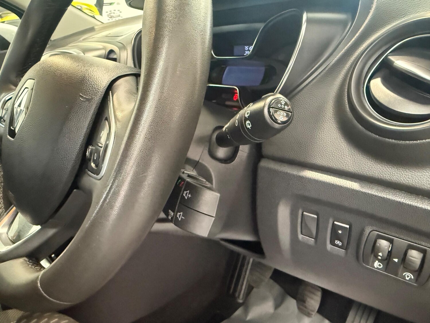 Used Renault Captur 2017 for sale - 76294654: Photo 13