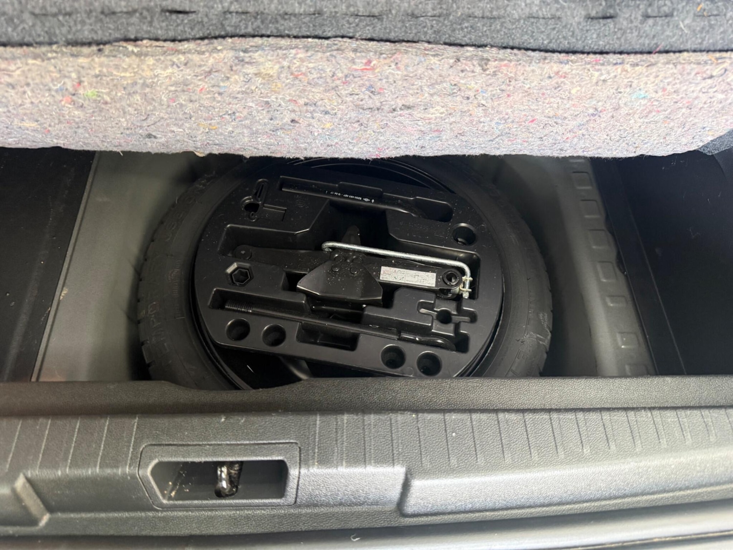 Used Renault Captur 2017 for sale - 76997519: Photo 16