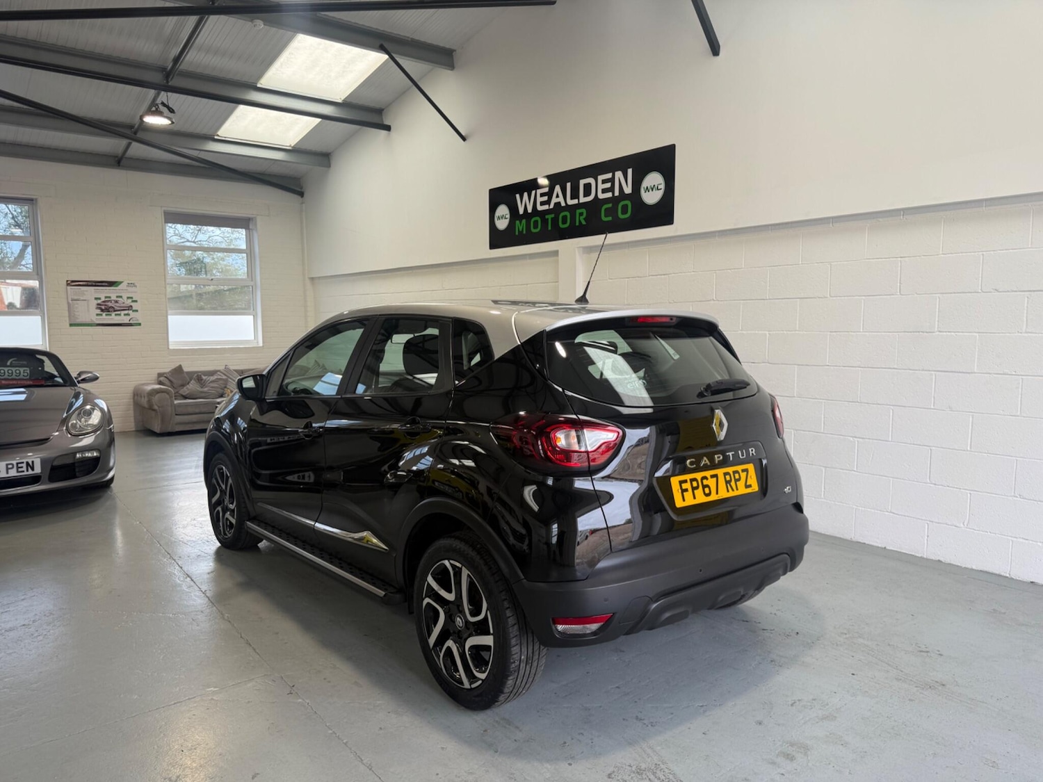 Used Renault Captur 2017 for sale - 76997519: Photo 7