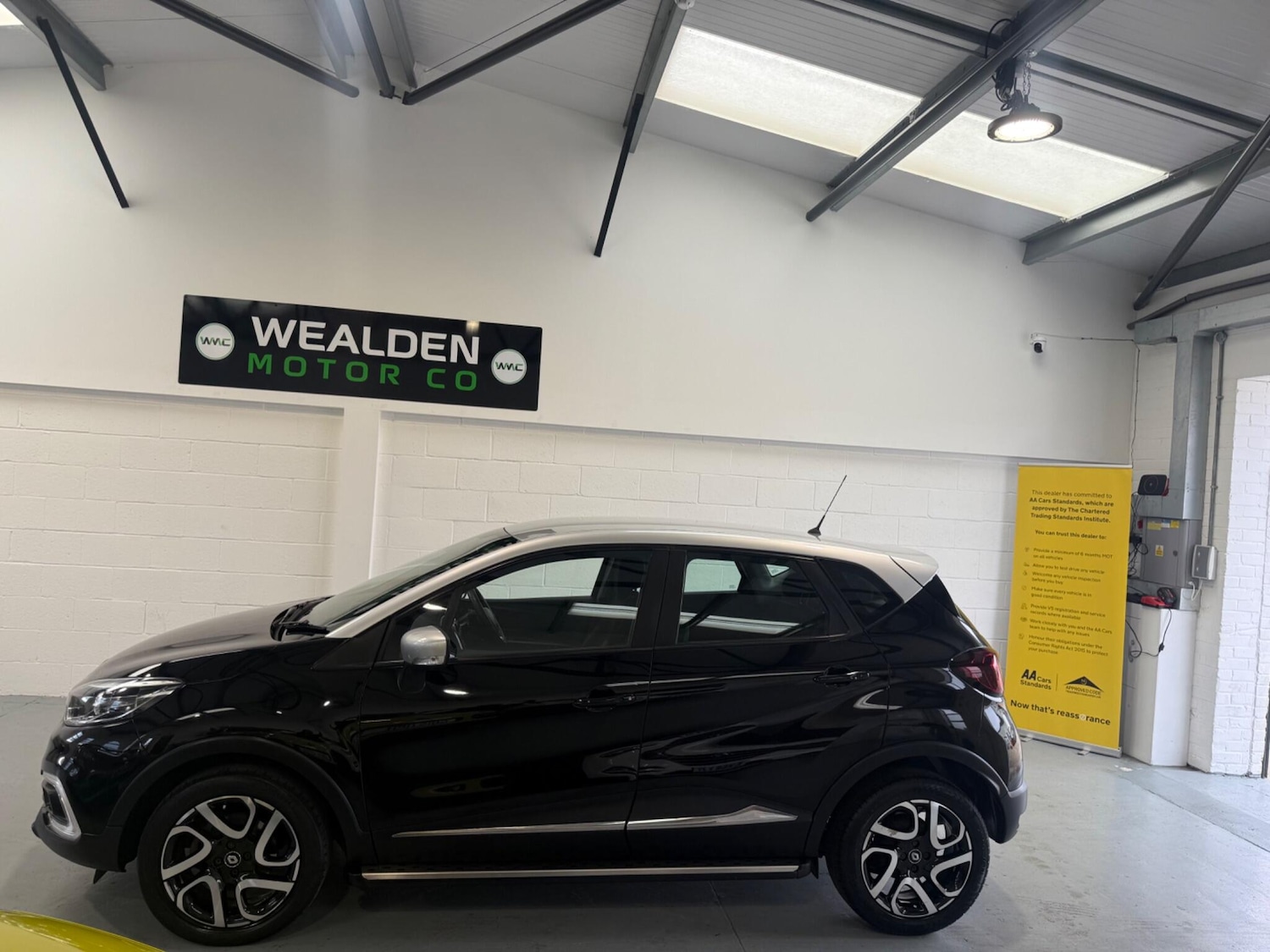 Used Renault Captur 2017 for sale - 76997519: Photo 8