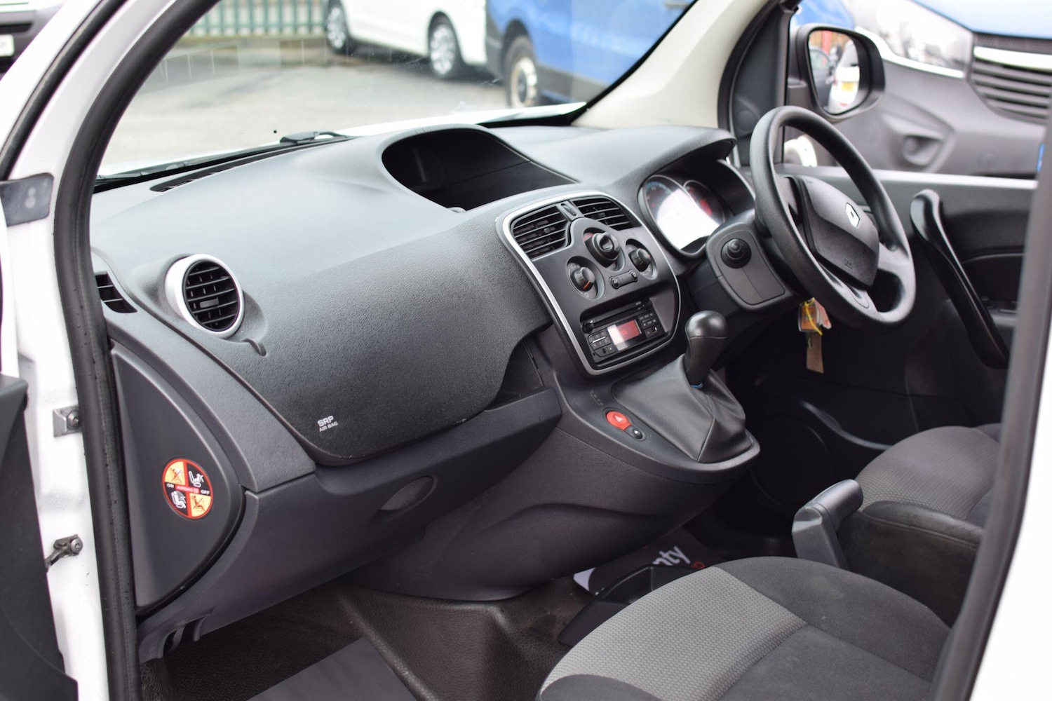 Used Renault Kangoo 2020 for sale - 77497276: Photo 29