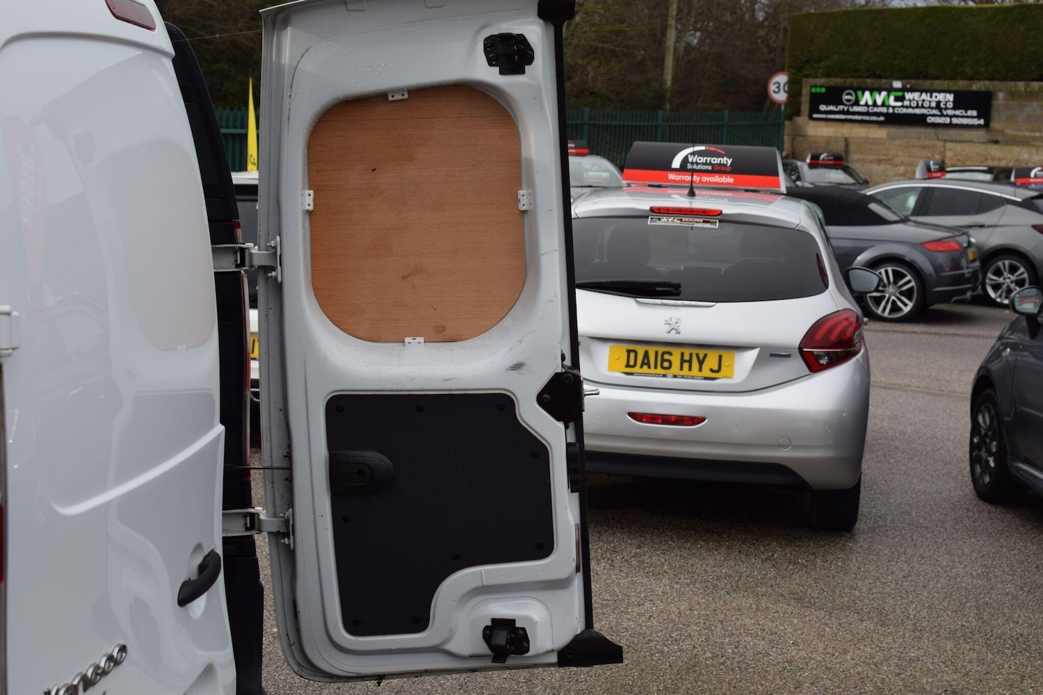 Used Renault Kangoo 2020 for sale - 77497276: Photo 6