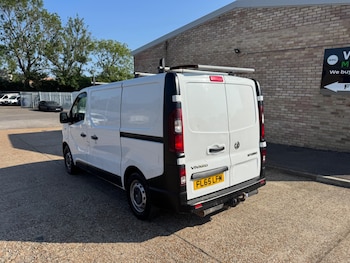 Used Vauxhall Vivaro 2015 for sale - 76158925: Photo