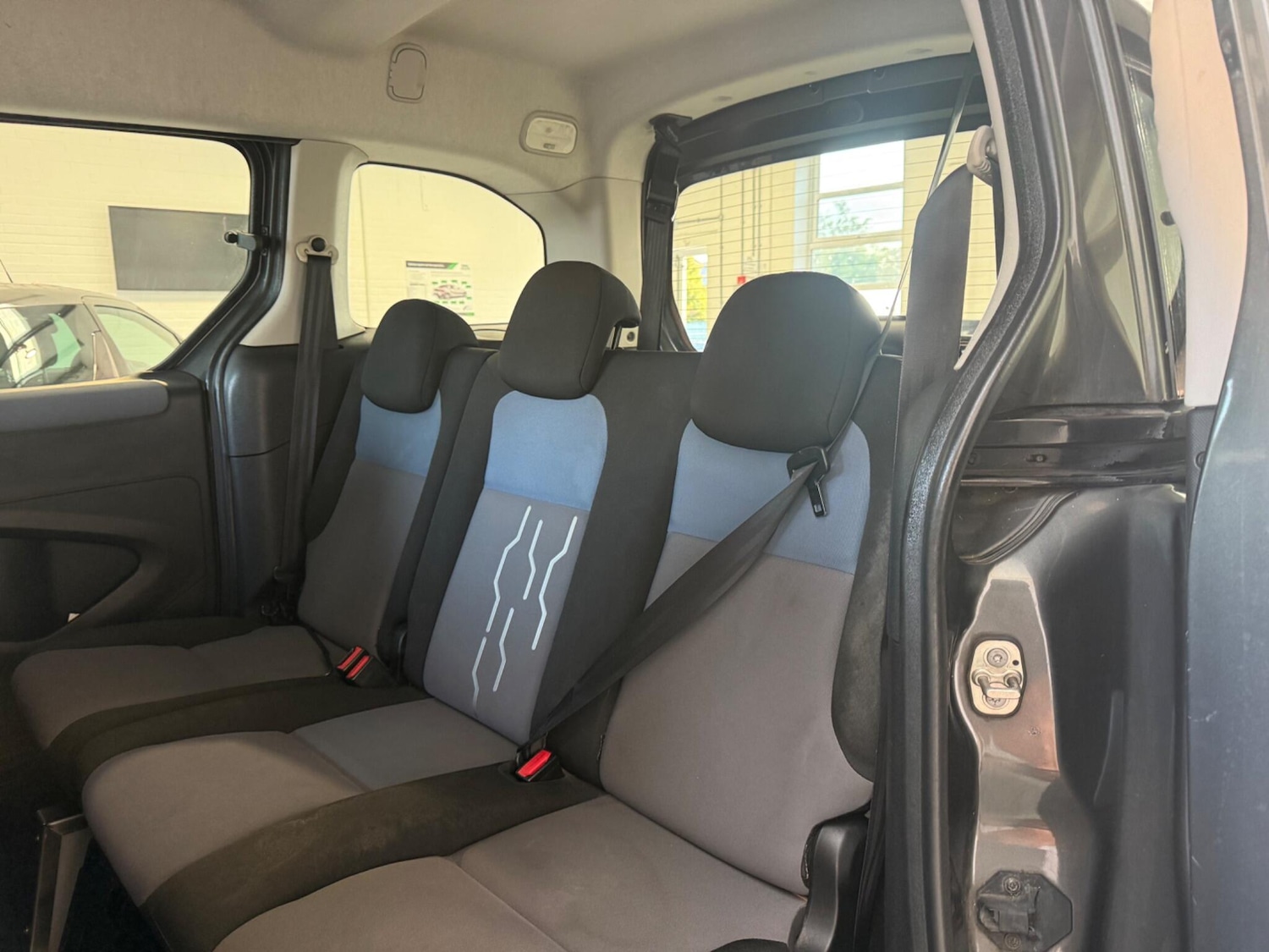 Used Peugeot Partner Tepee 2014 for sale - 76608331: Photo 9