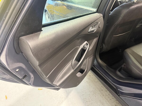 Used Ford Focus 2014 for sale - 76317943: Photo 18