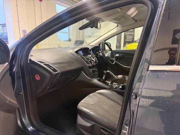 Used Ford Focus 2014 for sale - 76317943: Photo 27