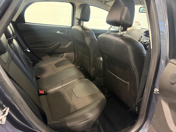 Used Ford Focus 2014 for sale - 76317943: Photo 9