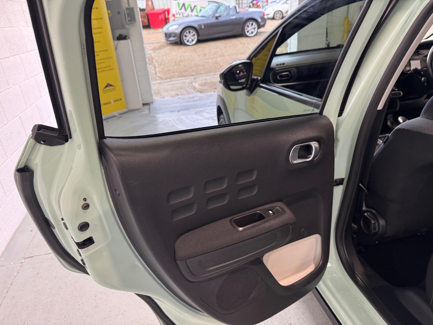 Used Citroen C3 2017 for sale - 76899514: Photo 16