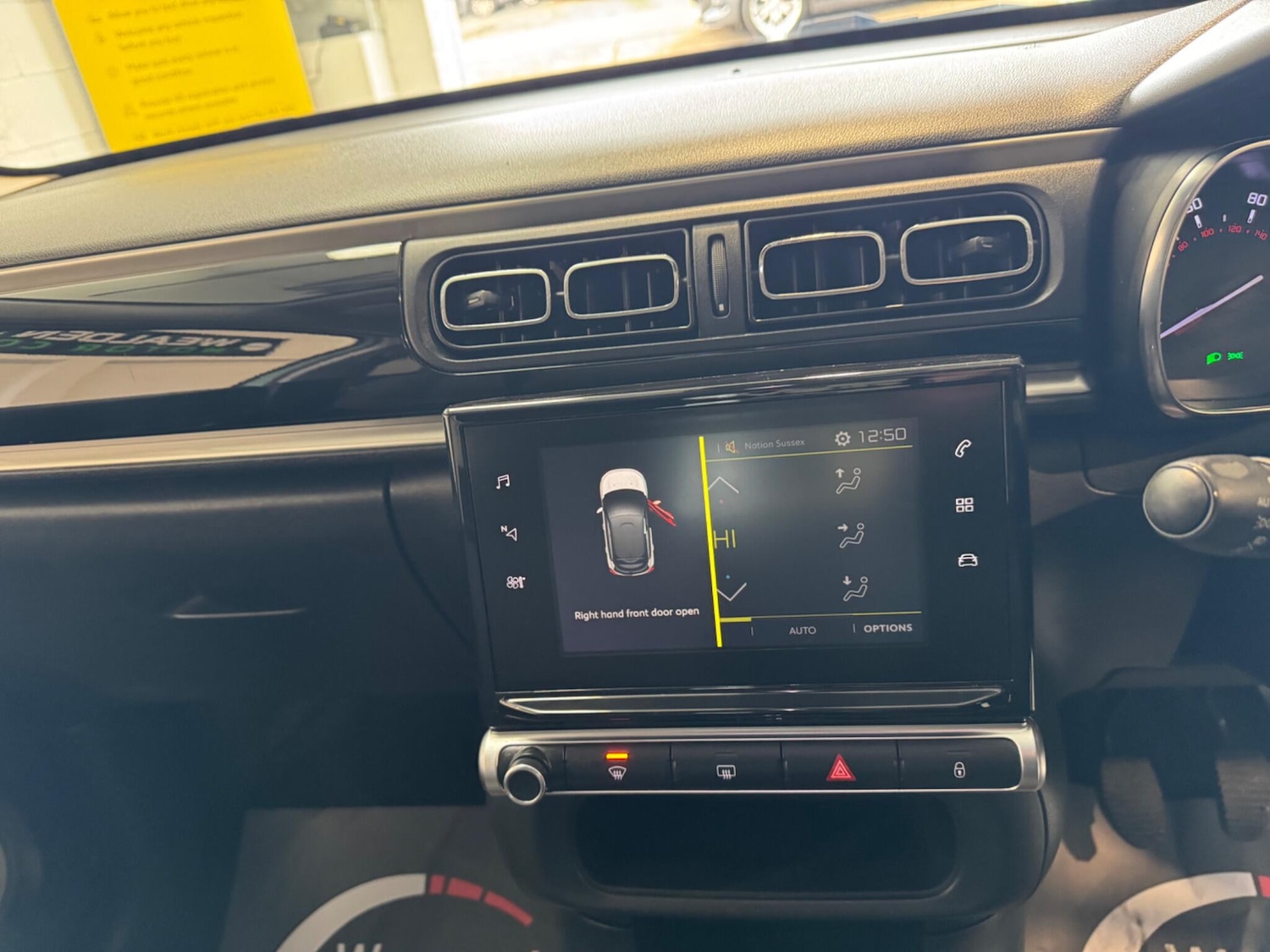 Used Citroen C3 2017 for sale - 76899514: Photo 30