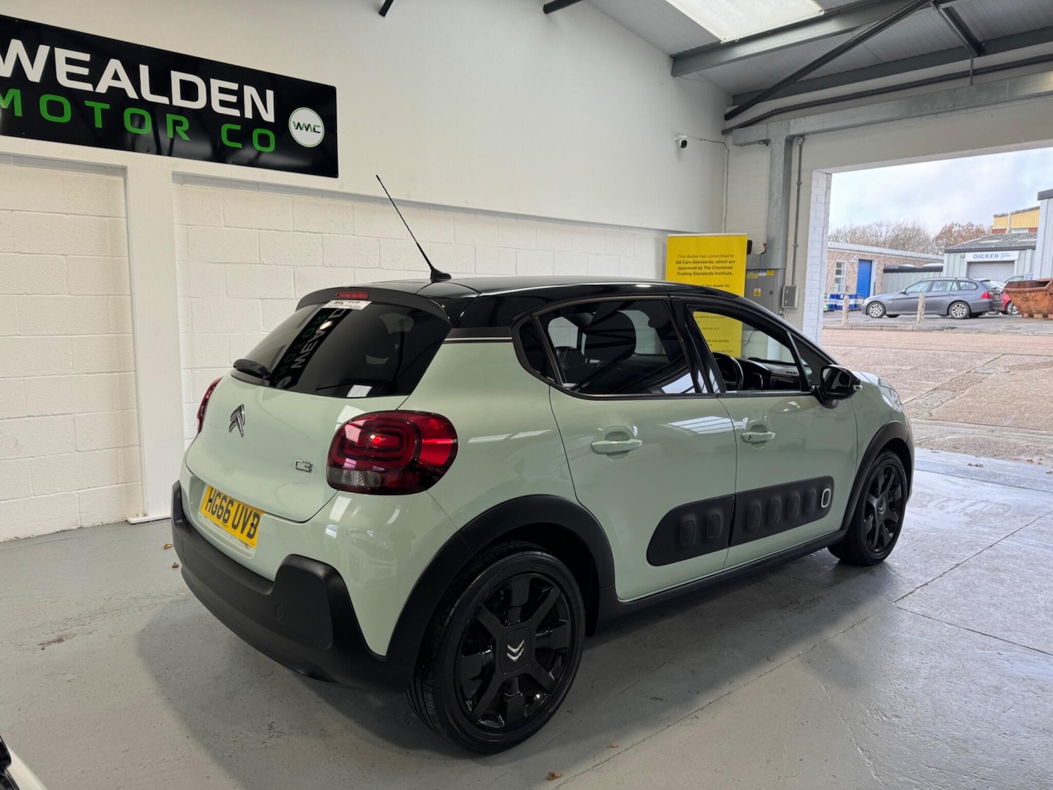 Used Citroen C3 2017 for sale - 76899514: Photo 8