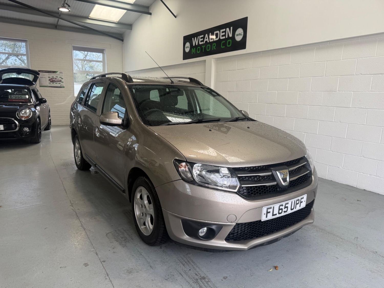 Used Dacia Logan MCV 2015 for sale - 76337438: Photo 2