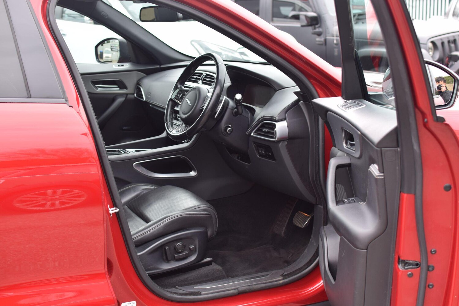 Used Jaguar F-Pace 2017 for sale - 77683457: Photo 12