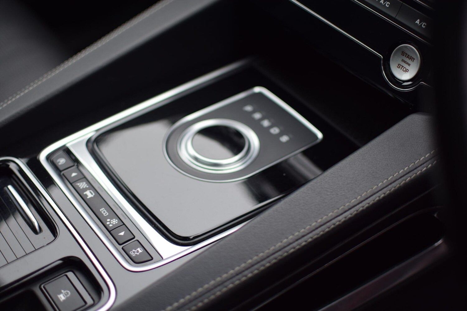 Used Jaguar F-Pace 2017 for sale - 77683457: Photo 27